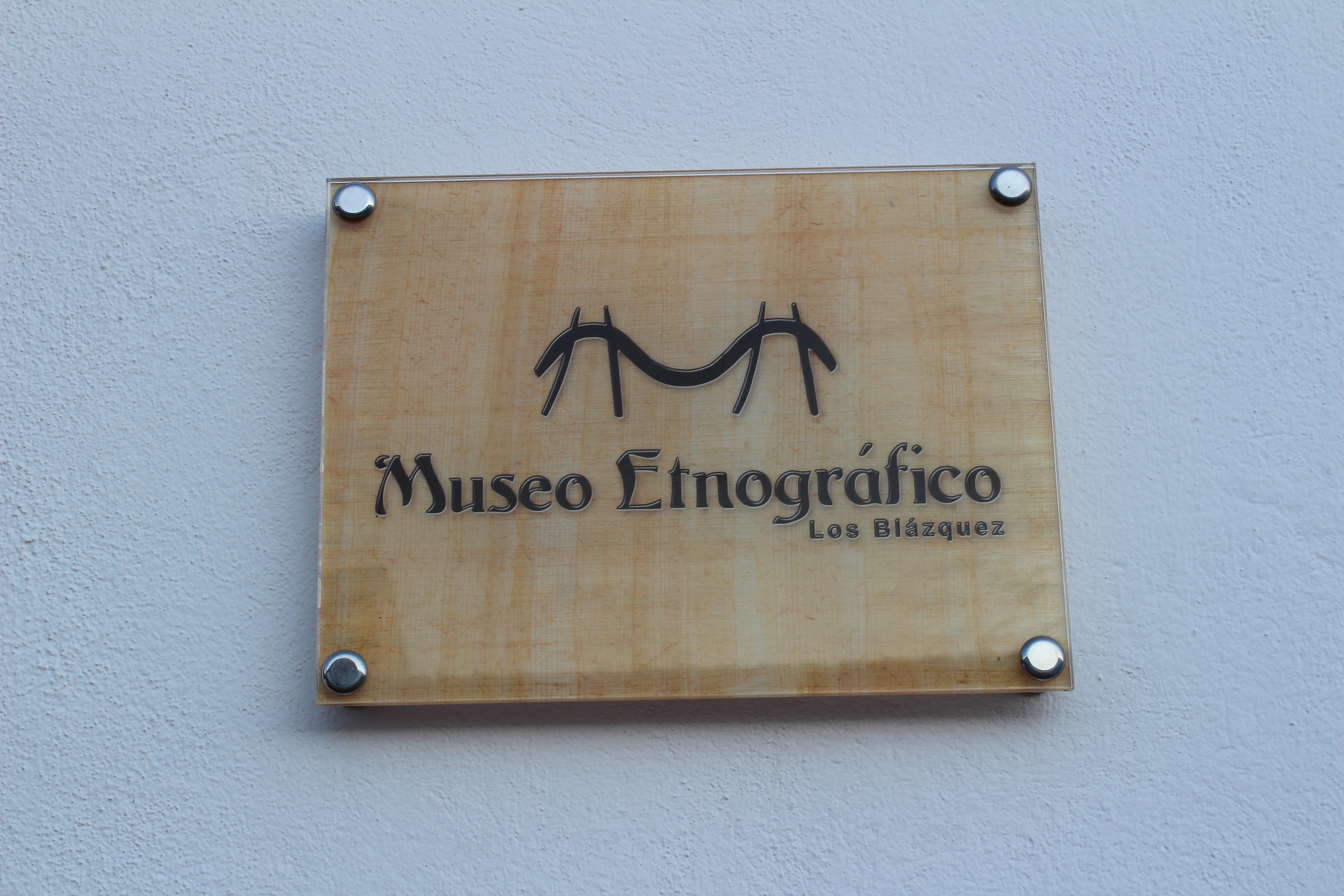 Placa Museo etnográfico